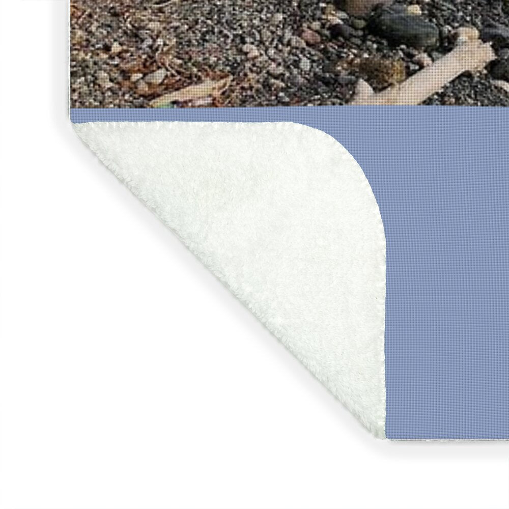 Serene Rocky Beach Scene - Blanket